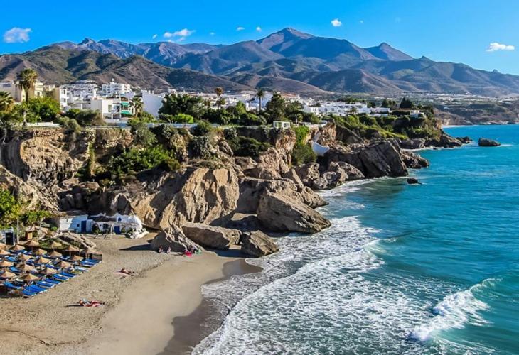 El Capistrano Village Spacious Home, Large Terrace Apartament